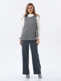 Жилет трикотажный на пуговицах серый